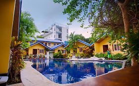 Blue Lagoon Inn & Suites